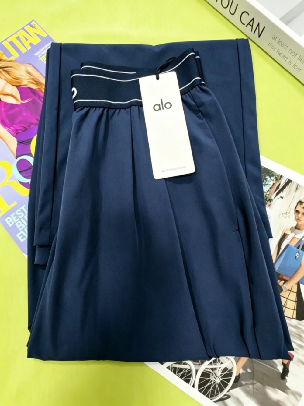 NWT🐋ALO Yoga Navy Suit Up Trouser 30" Inseam🕊️Relaxed Regular Fit - Picture 10 of 13